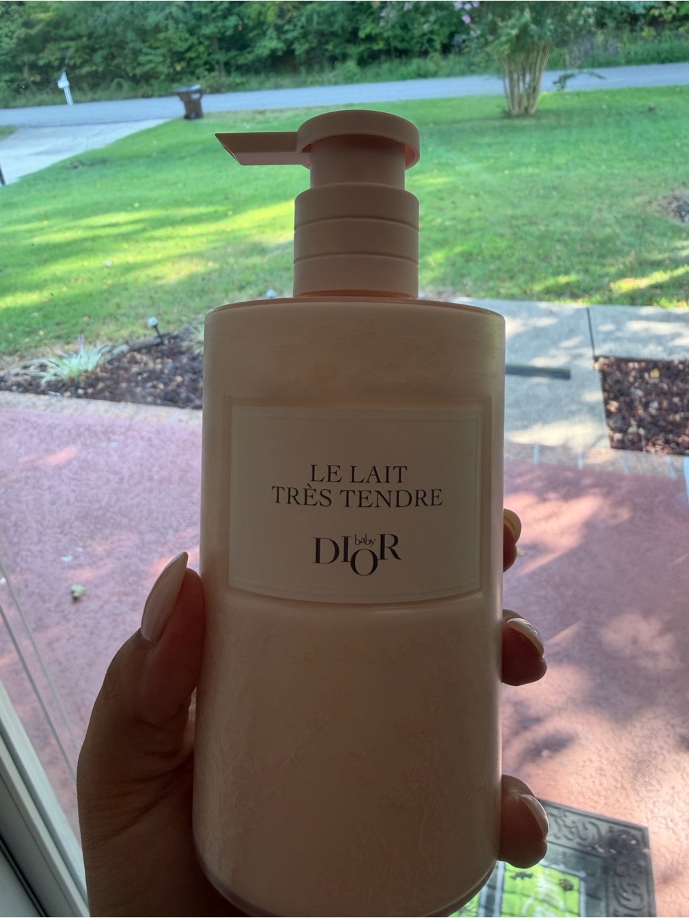 Dior Le Lait Très Tendre Body Milk - Pale Pink Pump Bottle